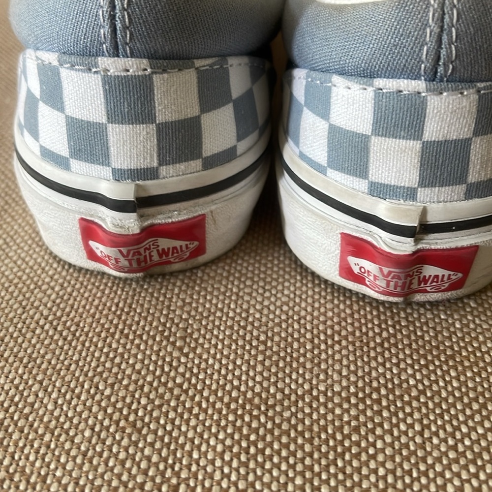 Vans Classic Gray Checkerboard Skip On Skateboard Sneakers- Size 2 - Picture 2 of 6